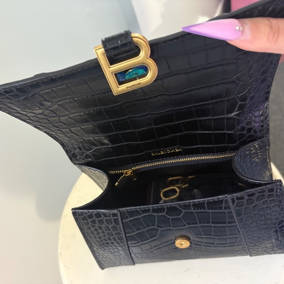 Balenciaga Women’s Hourglass Handbag - Picture 5 of 9
